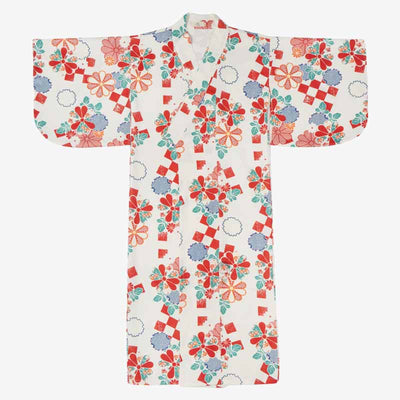 Ce kimono japonais traditionnel femme a plat est de couleur blanche. Les motifs imprimés sur le tissu du kimono traditionnel japonais sont le sakura (fleurs de cerisier japonais) et le Fukiwa (flocon de neige) sont de couleur rouge