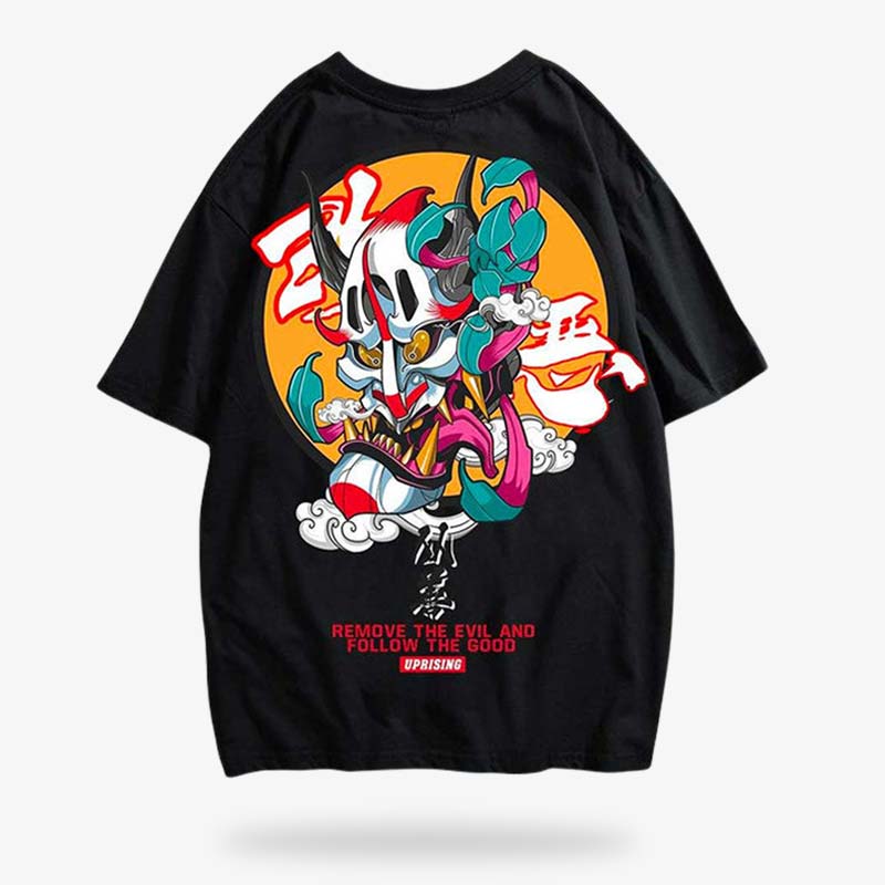 Ce vetement pour homme de couleur noir est un t-shirt motif japonais. Le design représente un masque de démon Oni du Japon